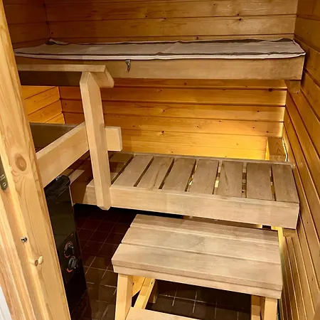 Cosy Station アパート ロヴァニエミ